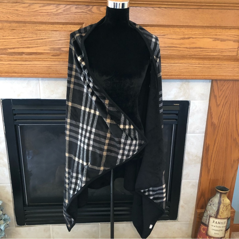Fleece lined Shaw